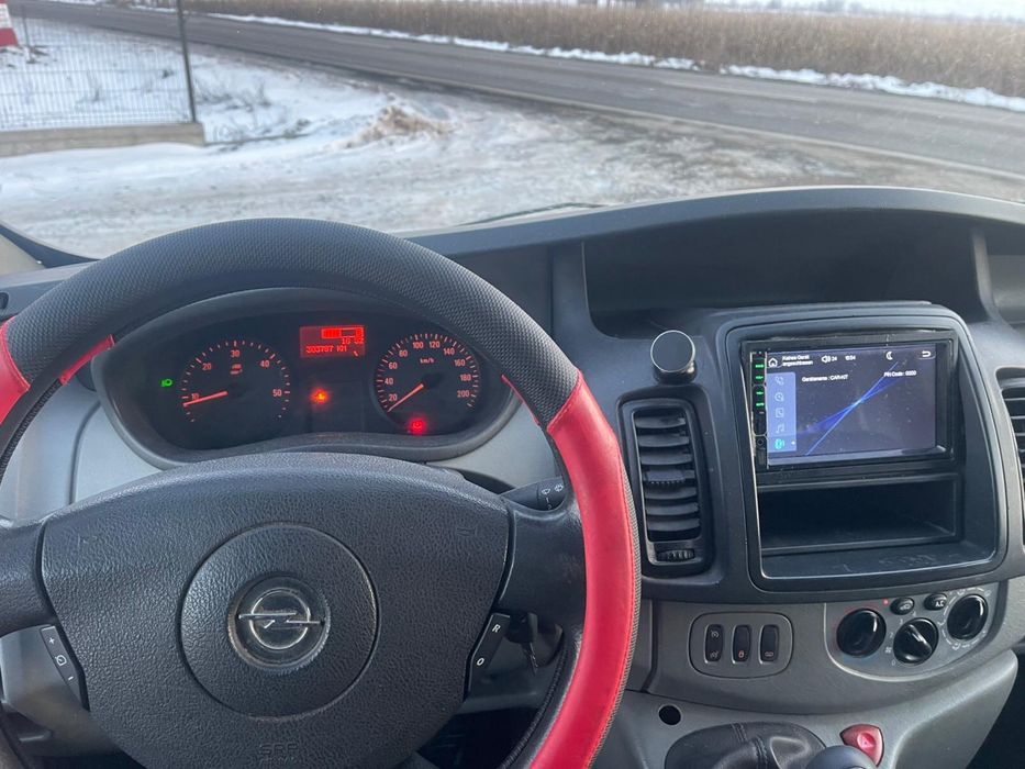 Опель Віваро 2,0 дизель