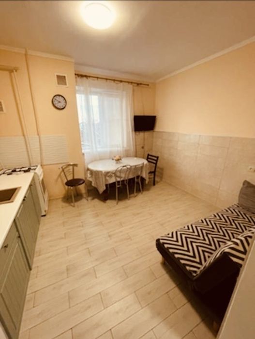 Аренда 1-к квартира 70м2 р-н Катрановка, в цену включены комун. платеж