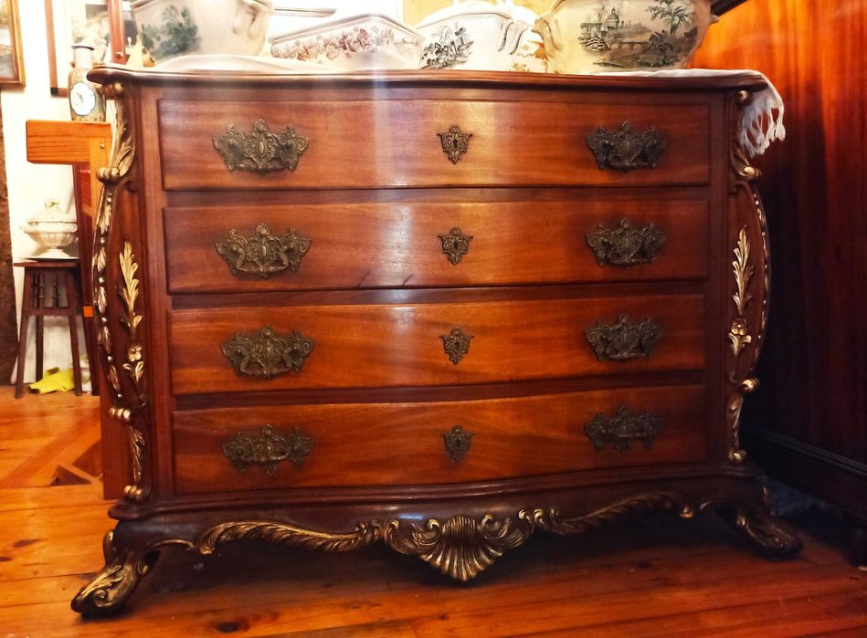 Cómoda D. José Mogno