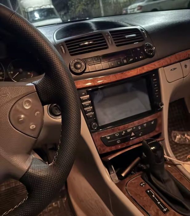 Radio Android 7" Mercedes E W211 (4+32 GB) + CARPLAY e Android auto
