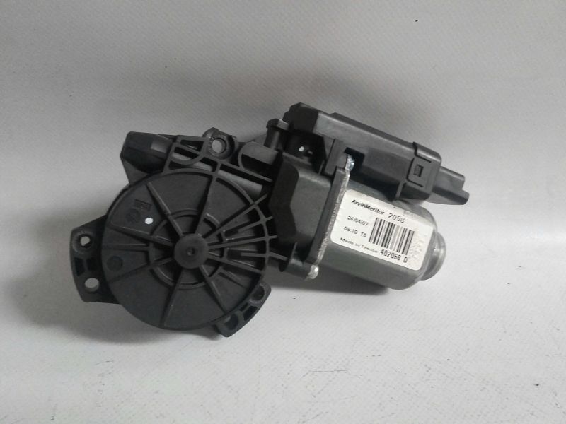 Motor vidro trás direito KIA Ceed (ED)