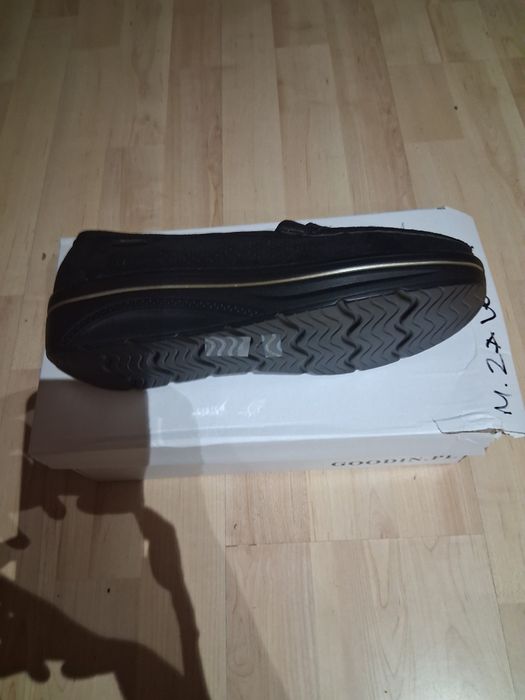 Półbuty snokersy letnie.