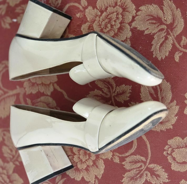 Sapatos de senhora clássicos Cavslinho