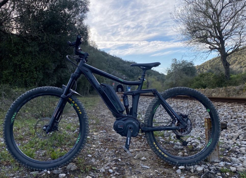 Bicleta eletrica Cube Stereo
