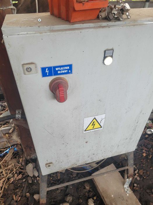 Rębak stacjonarny Teknamotor 650EB Stoły podawcze Redler