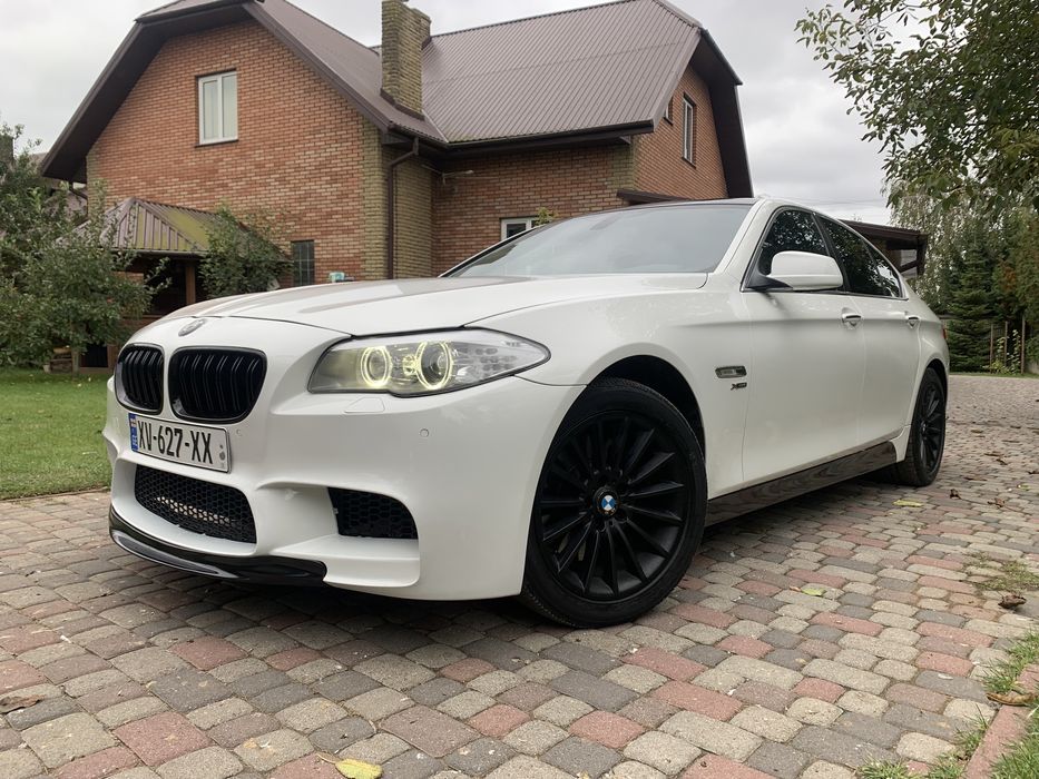 Разборка BMW F10 N57 N20 N55 N63 N13 фари крило бампер стопи двері