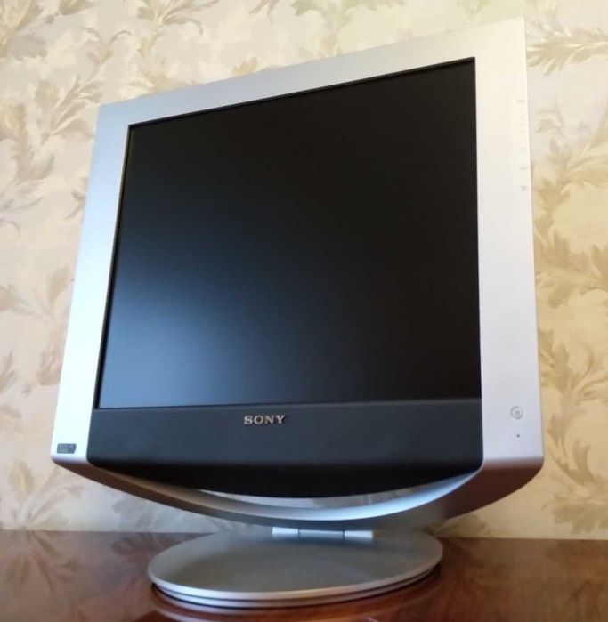 Монітор Sony SDM-HX93