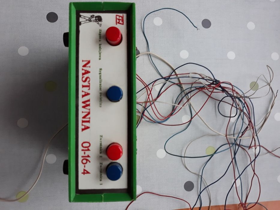 Nastawnia  do zwrotnic 01-16-4