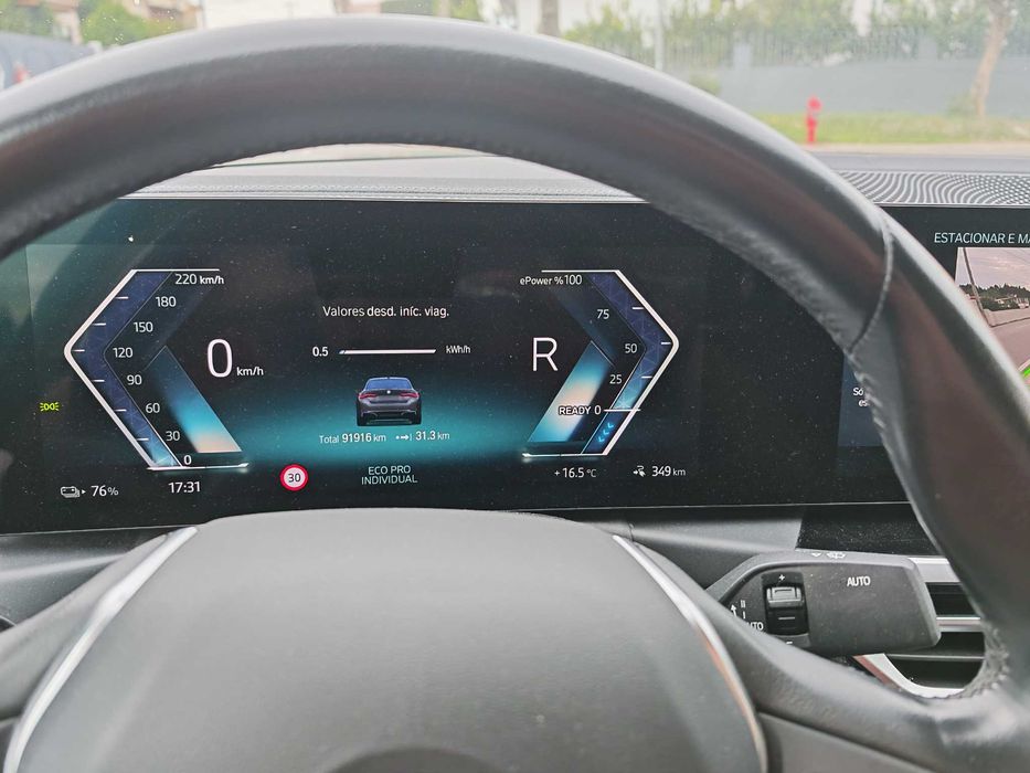 Viatura BMW i4 eDrive40 de Março/2023 — photo 2