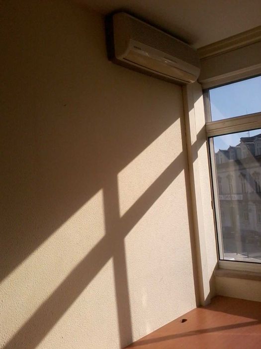 Escritório compartimentado 55 m2 -  Zona Central - Almada