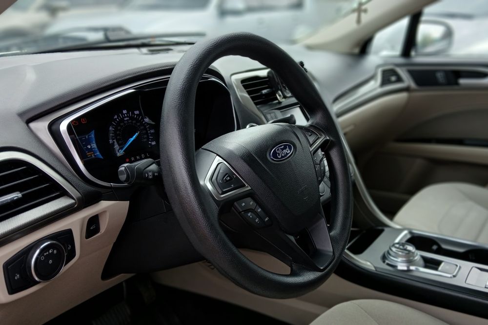 Автовикуп, продаж та обмін авто. Ford Fusion 2016