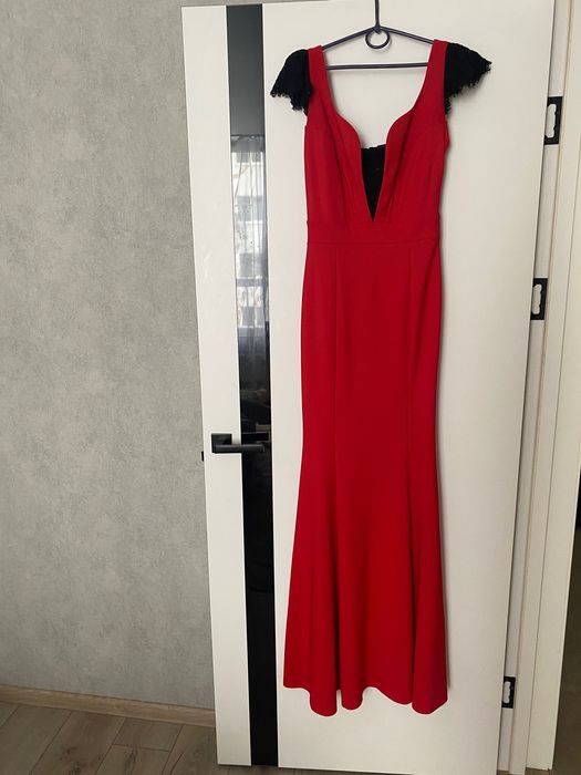 Вечірня сукня можна на випускний вечір