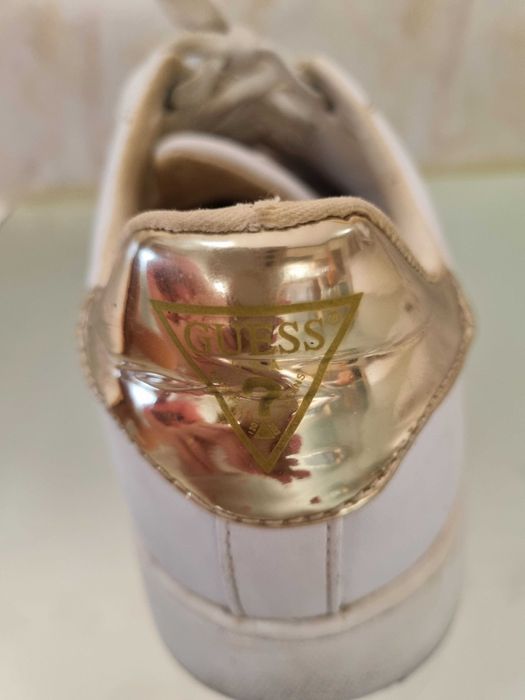Sapatilhas Guess - T.38