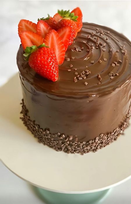 Faço bolos por encomendas