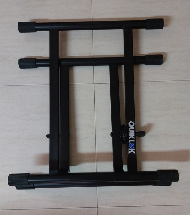 Suporte para amplificador/ coluna, Quikok BS317