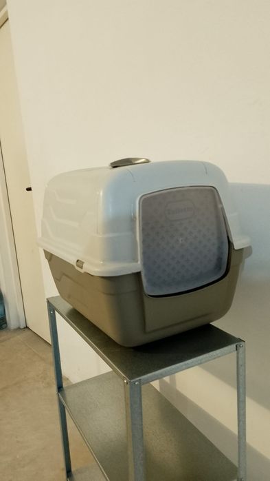 Caixa de areia para gatos

Apenas recolha, sem envio 
Preço: 14 euros