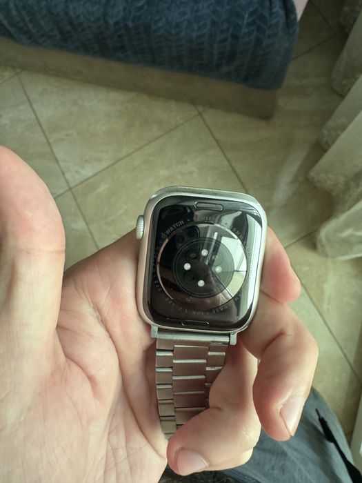 Apple watch series 8 45mm silver
