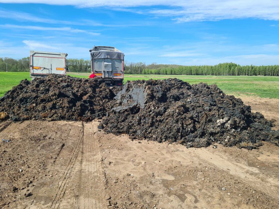 Nawóz organiczno-mineralny, polepszacz gleby, kompost, obornik, pomiot - transport