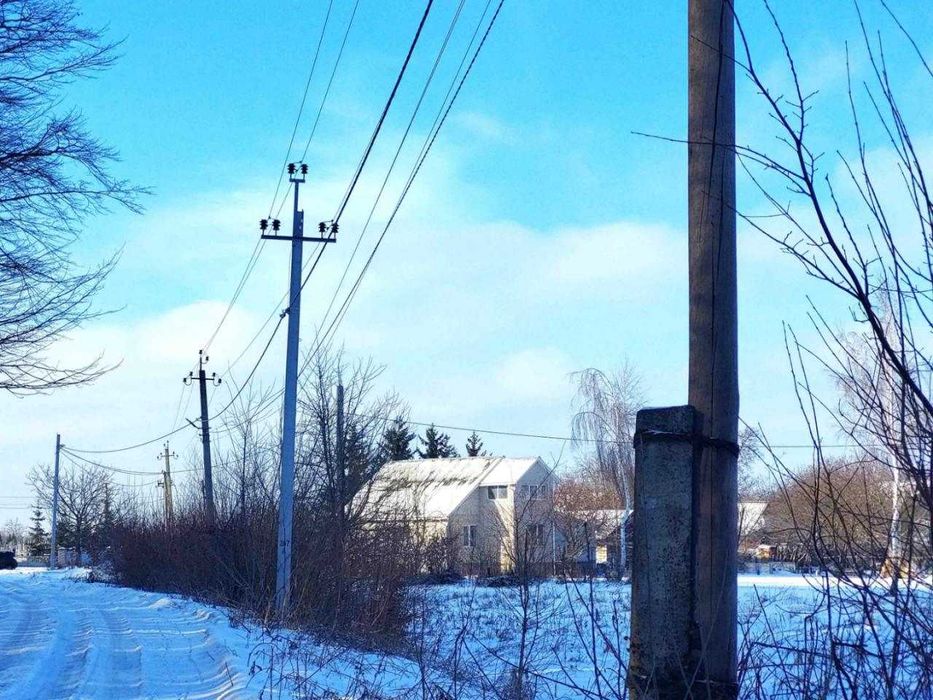 Продам земельну ділянку під житлову забудову в с.Писарівка 5180