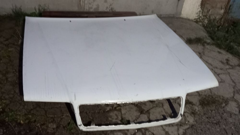 Капот Audi 100,200 v8