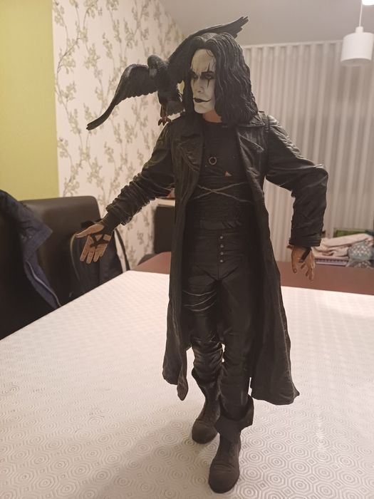 Boneco do filme O Corvo