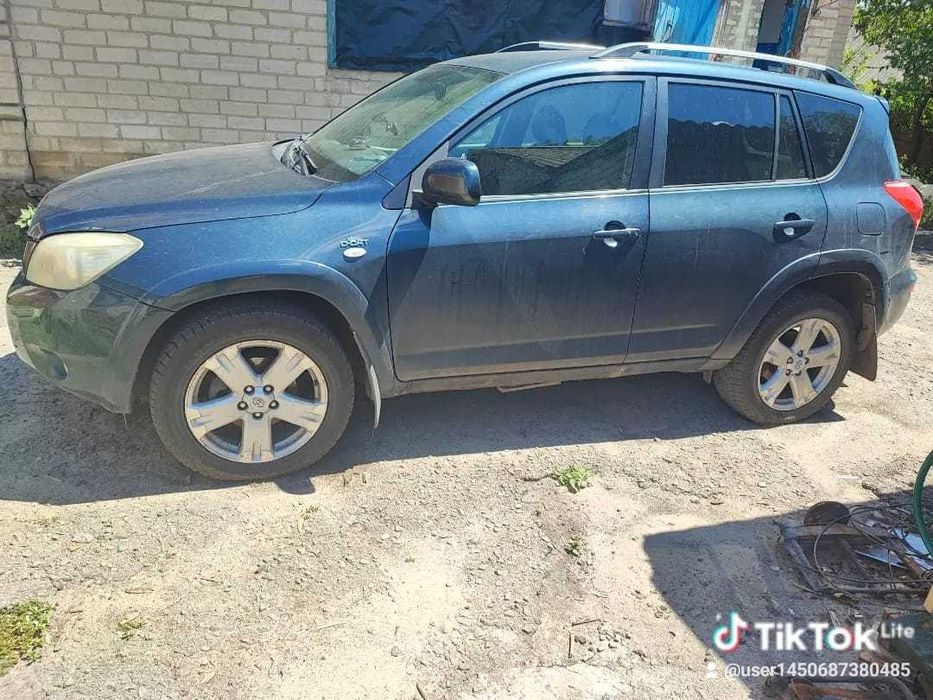 Продам Toyota RAF 4 d-cat 2006