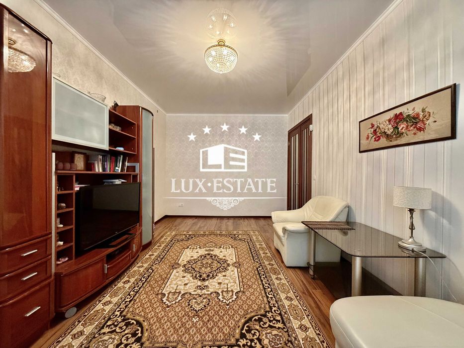 Продажа 3-комнатной квартиры на Кузнечной 32. Центр!