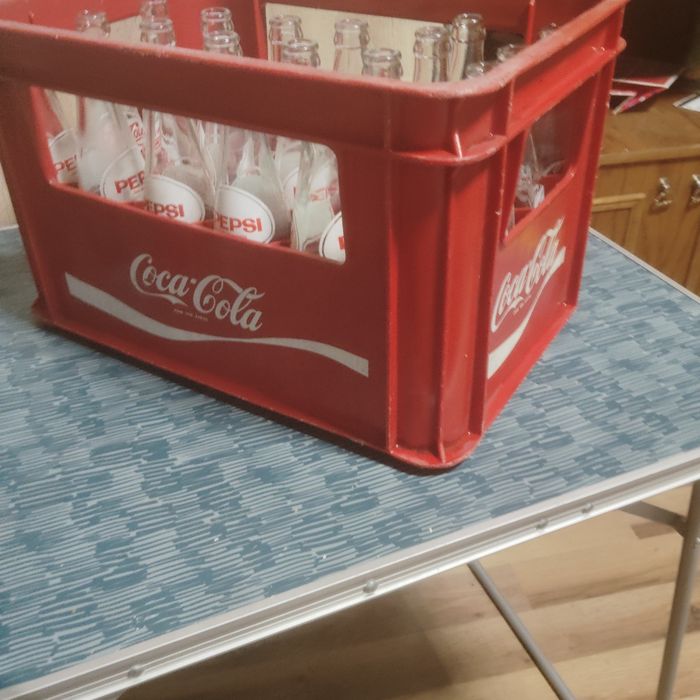 Kultowa skrzynka PRL Coca-Cola + 24butelki  Pepsi/Coca-Cola