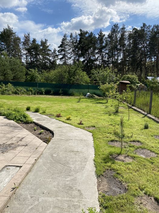 Продам будинок із дикого зрубу з ділянкою біля Києва! село Бзів