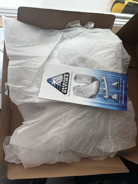 Нові ковзани Jackson Elle