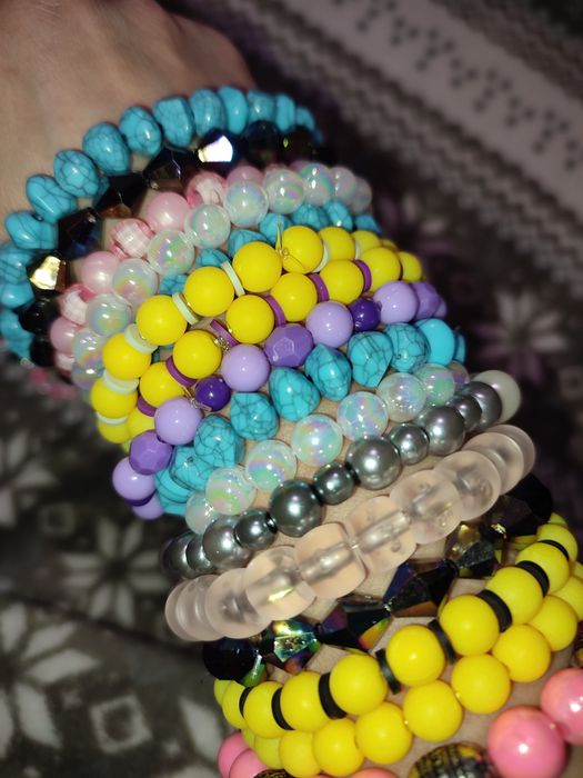 Bransoletki koraliki różne