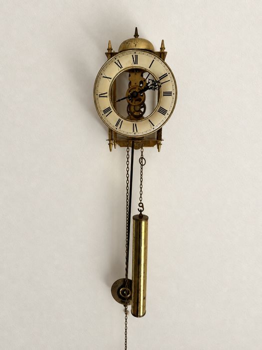 Relógio mecânico de parede Franz Hermle 701-781