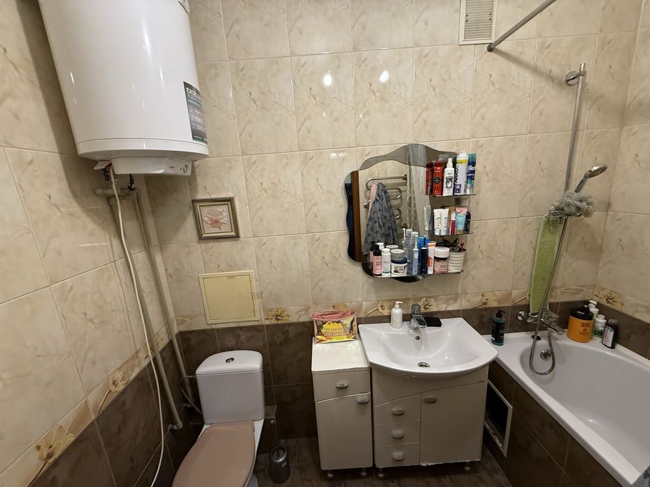 Большая однокомнатная квартира в хорошем доме на 5Слободской.