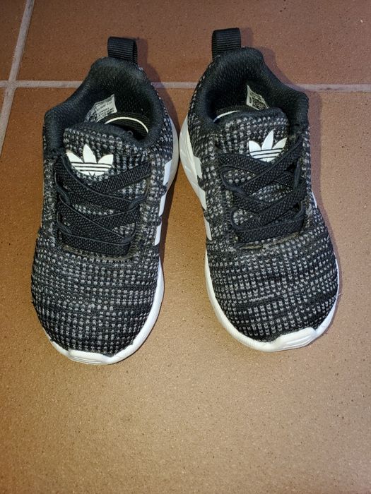 Продам дитячі кросівки adidas, 21 р
