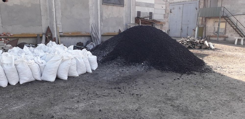 Каменный уголь,  дрова твёрдых пород, брикеты