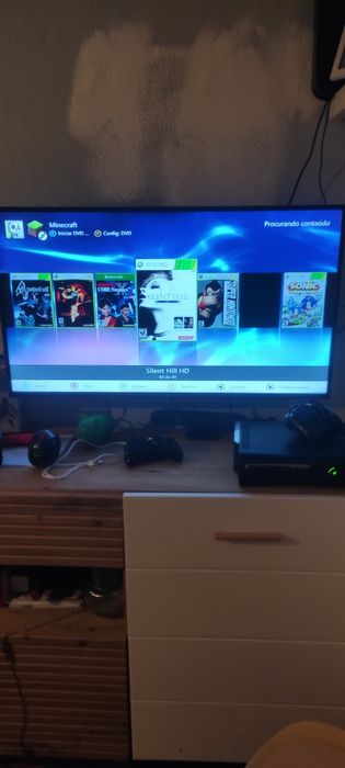 Xbox 360 com vários jogos