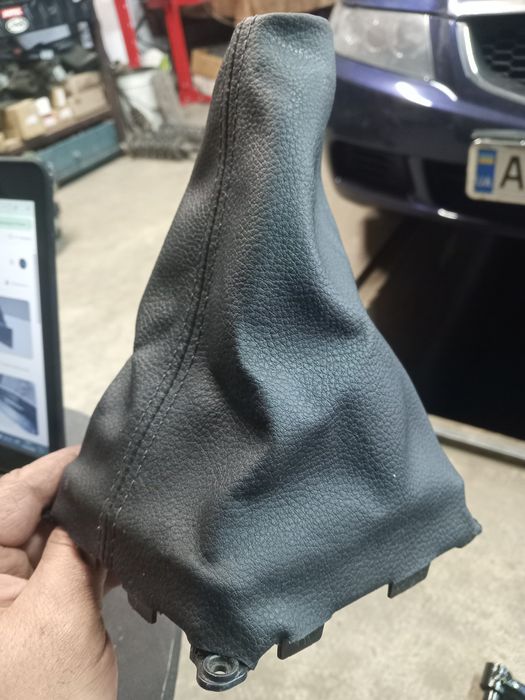 Чехол ричага кпп mazda 6 GH