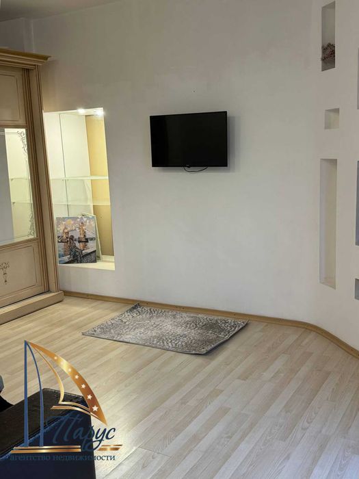 1-кімнатна  Південноукраїнська 5/5