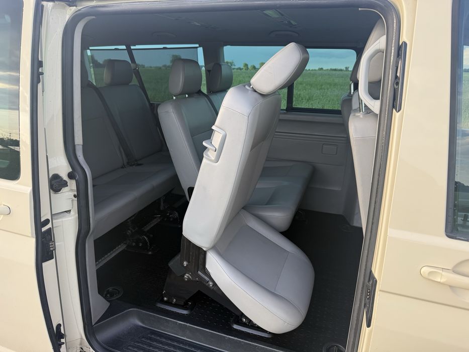 Volkswagen VW T5 Lift Caravelle Long 9 osobowy