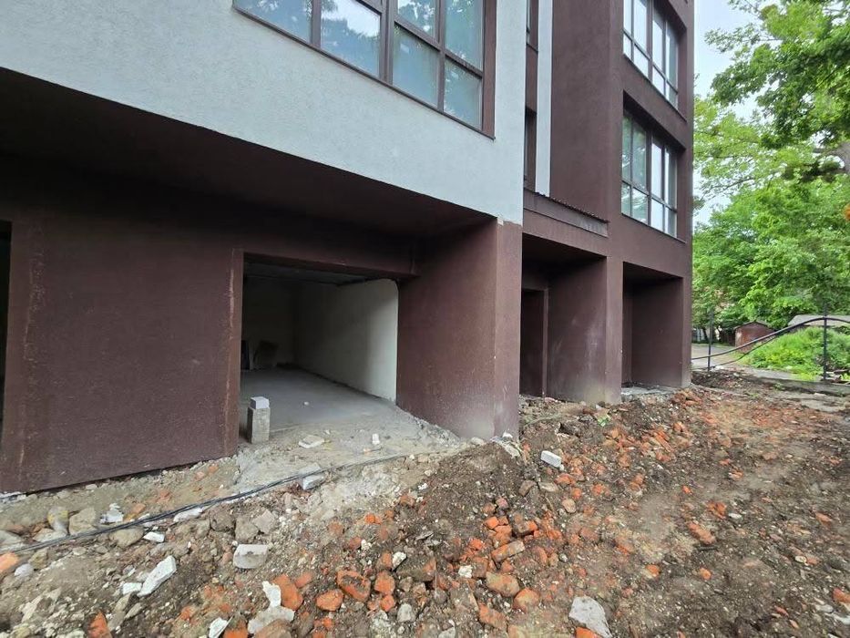 Продаж 2 гаражів  В ЖК Атмосфера