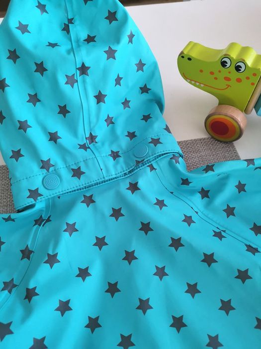 H&M piękna kurteczka przeciwdeszczowa