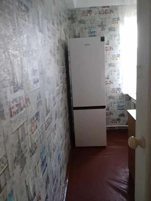 Здам в оренду 2-кімнатну квартиру на Воскресенці. Метро 15 хвилин.