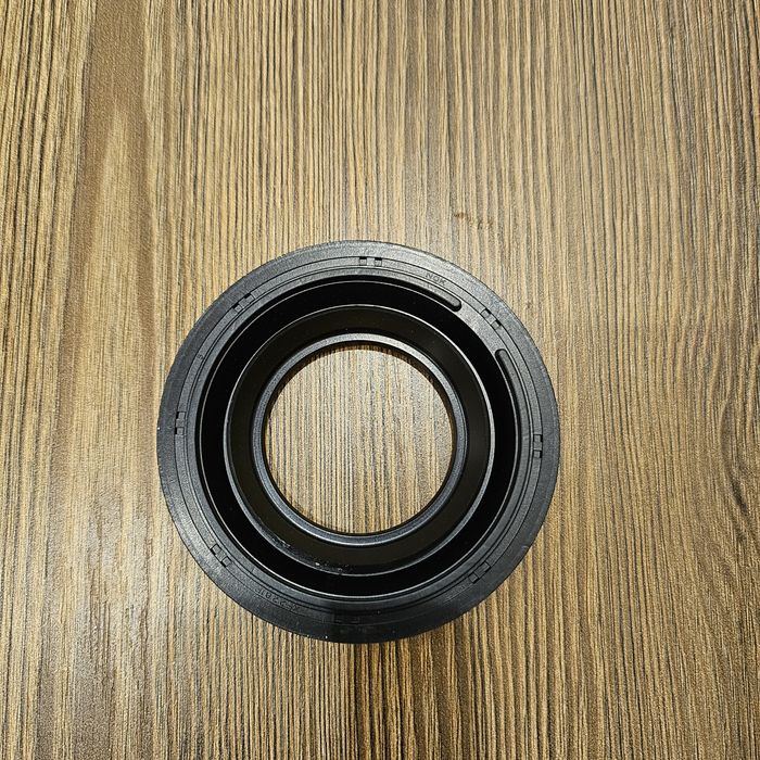 Сальник правой полуоси  Nissan