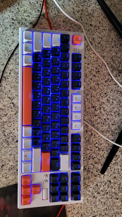 Клавиатура gamepro MK180W состояние идеал