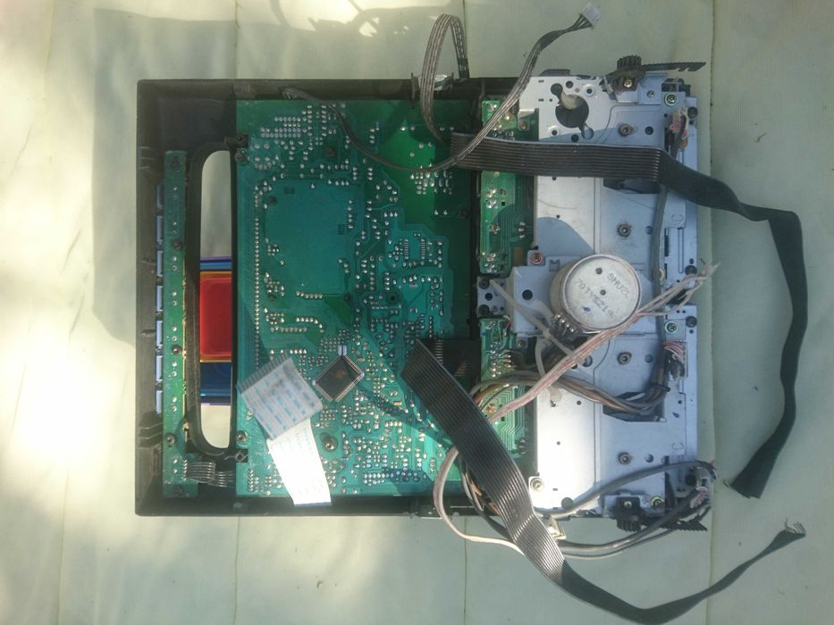 Panel przedni od wierzy philips , magnetofon , mechanizm kasety , CD