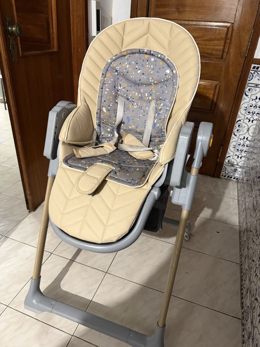 Cadeira alimentação