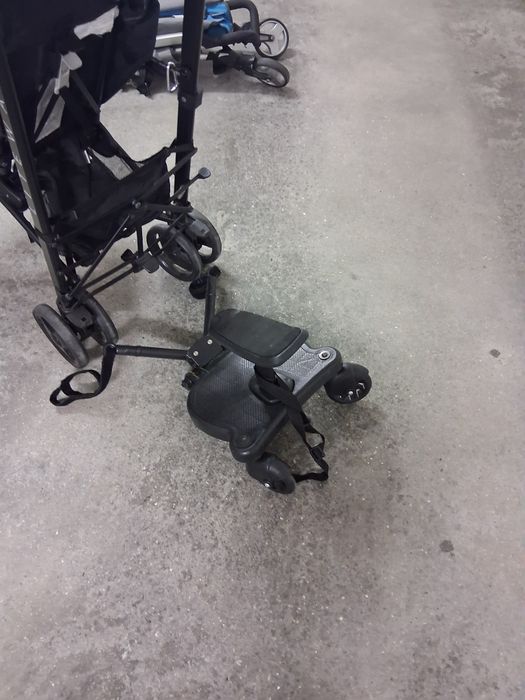 Prancha / scate para criança para ligar ao carro de passeio do irmão