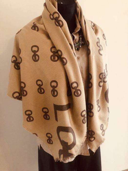 Wolfgang Joop szal chusta