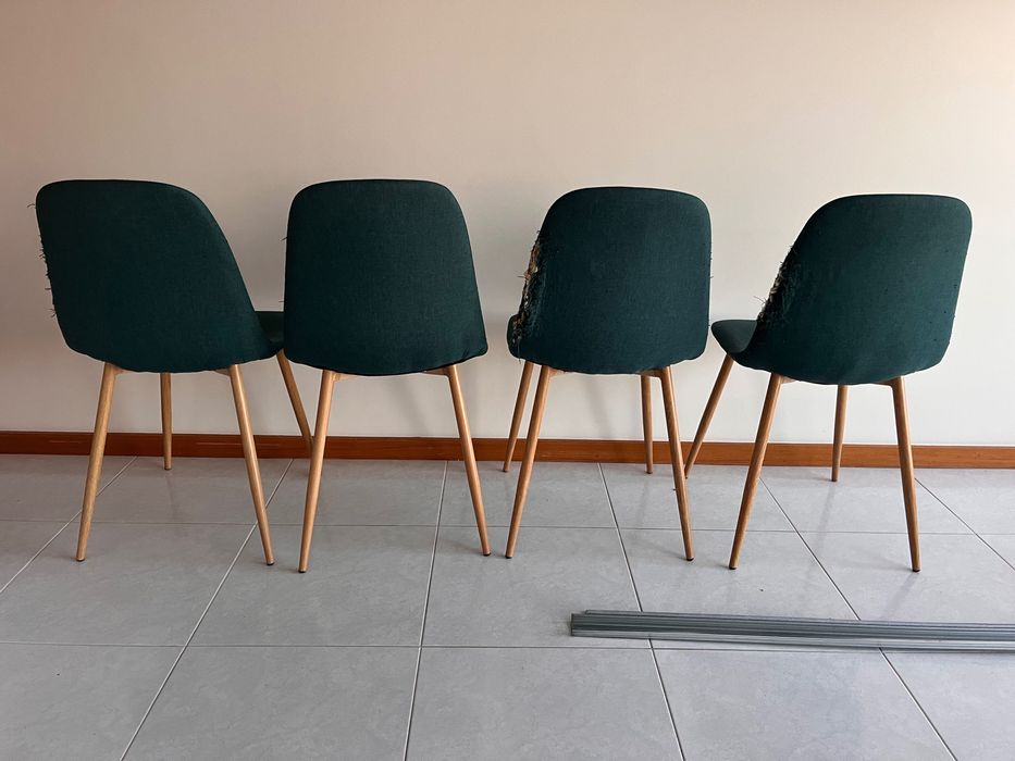 4 Cadeiras para estofar