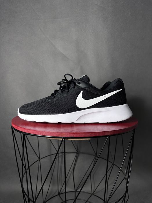 Sneakersy Nike Tanjun czrno białe